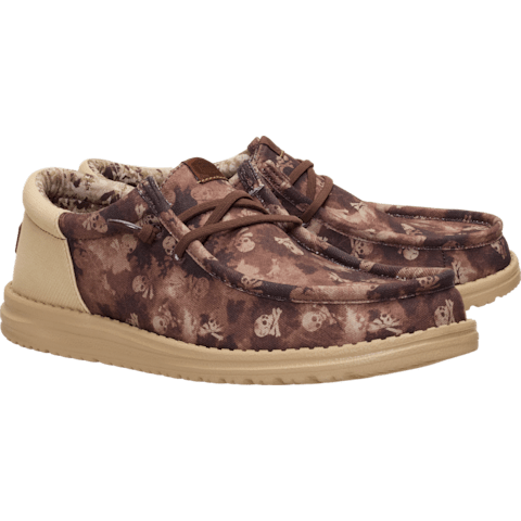 Wally Funk Distressed Skulls